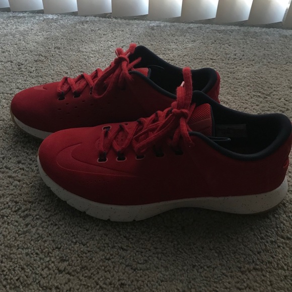 Nike Lunar Hyperrev Low Ext Shoes - Picture 3 of 6